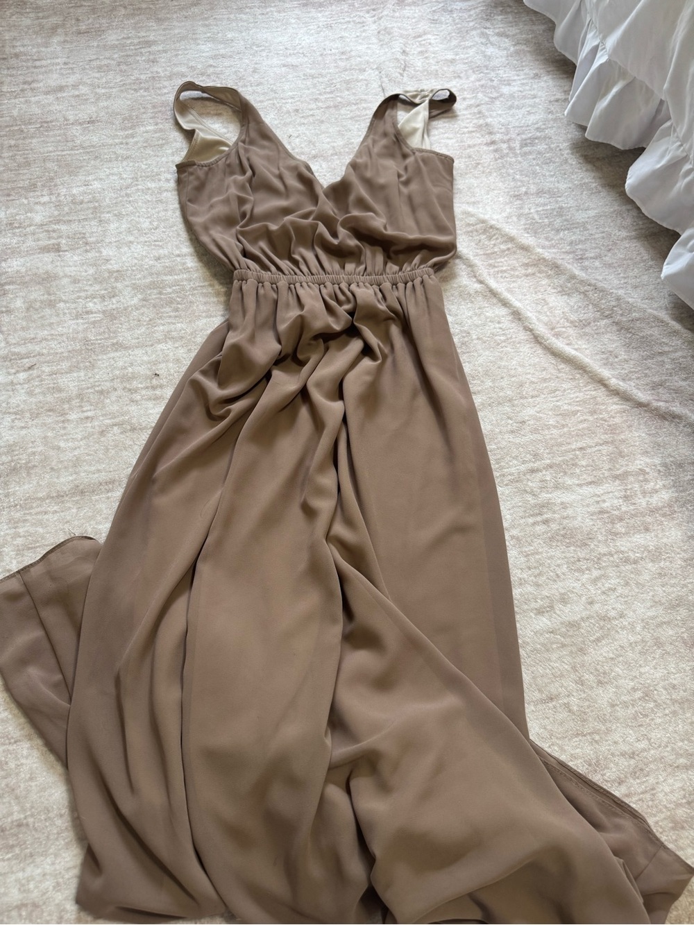 Show Me Your Mumu Kendall Maxi Dress Dune Chiffon size xs - Picture 2 of 3